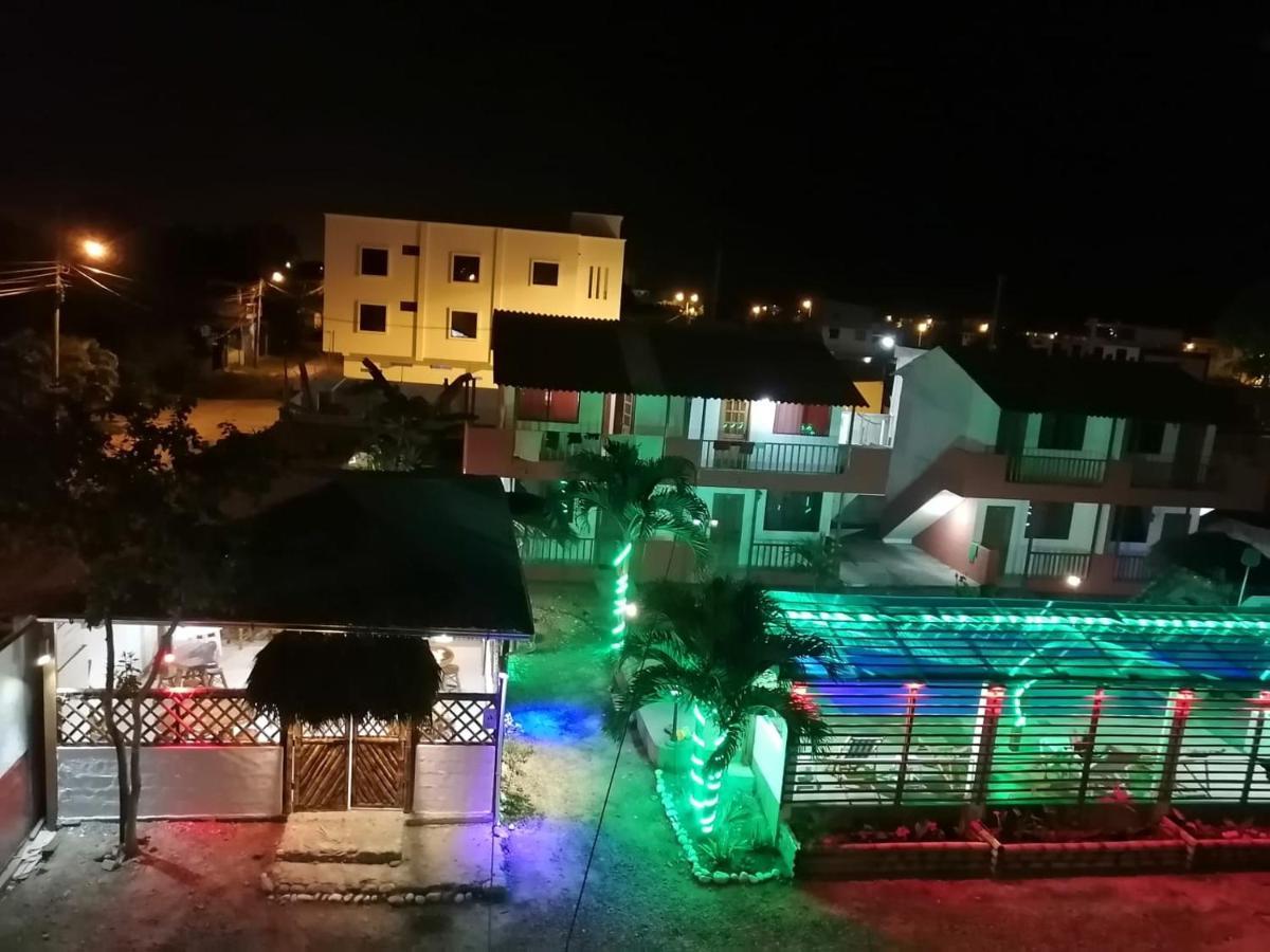 El Galeon Hotel Atacames Kültér fotó