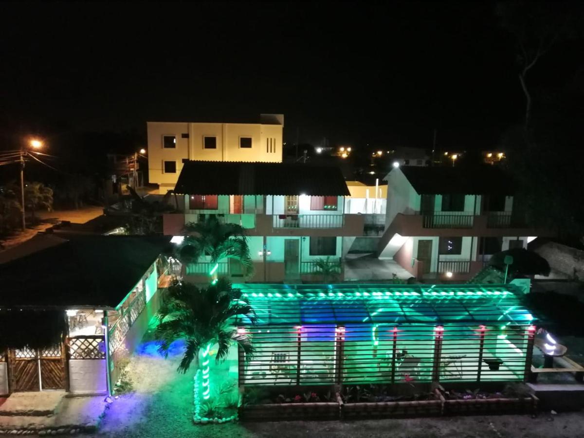 El Galeon Hotel Atacames Kültér fotó