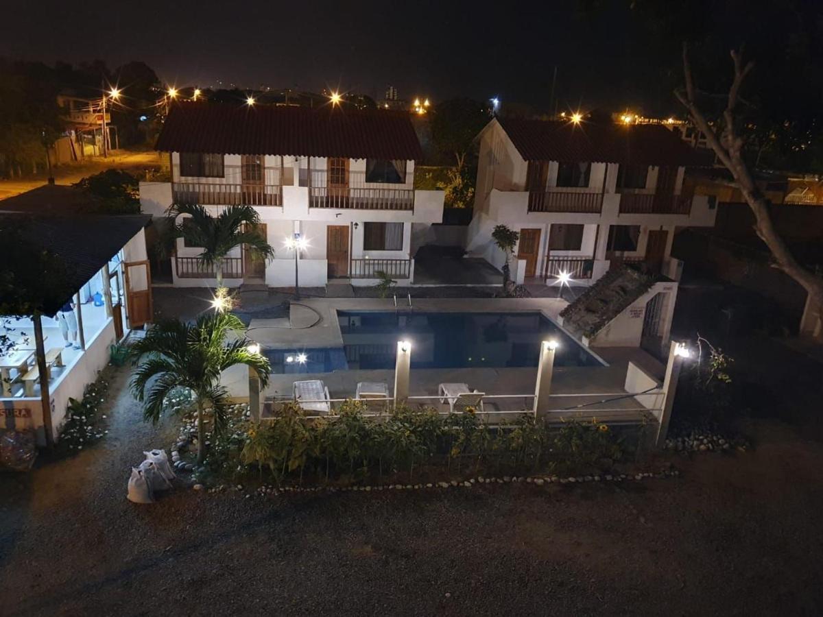 El Galeon Hotel Atacames Kültér fotó