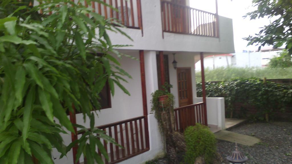 El Galeon Hotel Atacames Kültér fotó