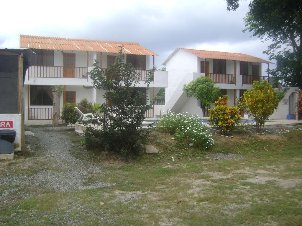 El Galeon Hotel Atacames Kültér fotó