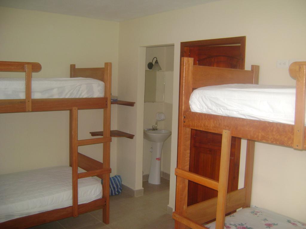 El Galeon Hotel Atacames Kültér fotó