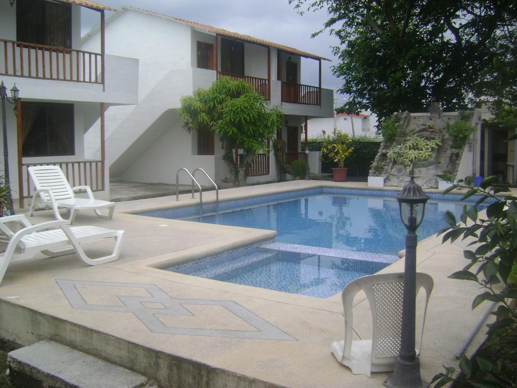 El Galeon Hotel Atacames Kültér fotó