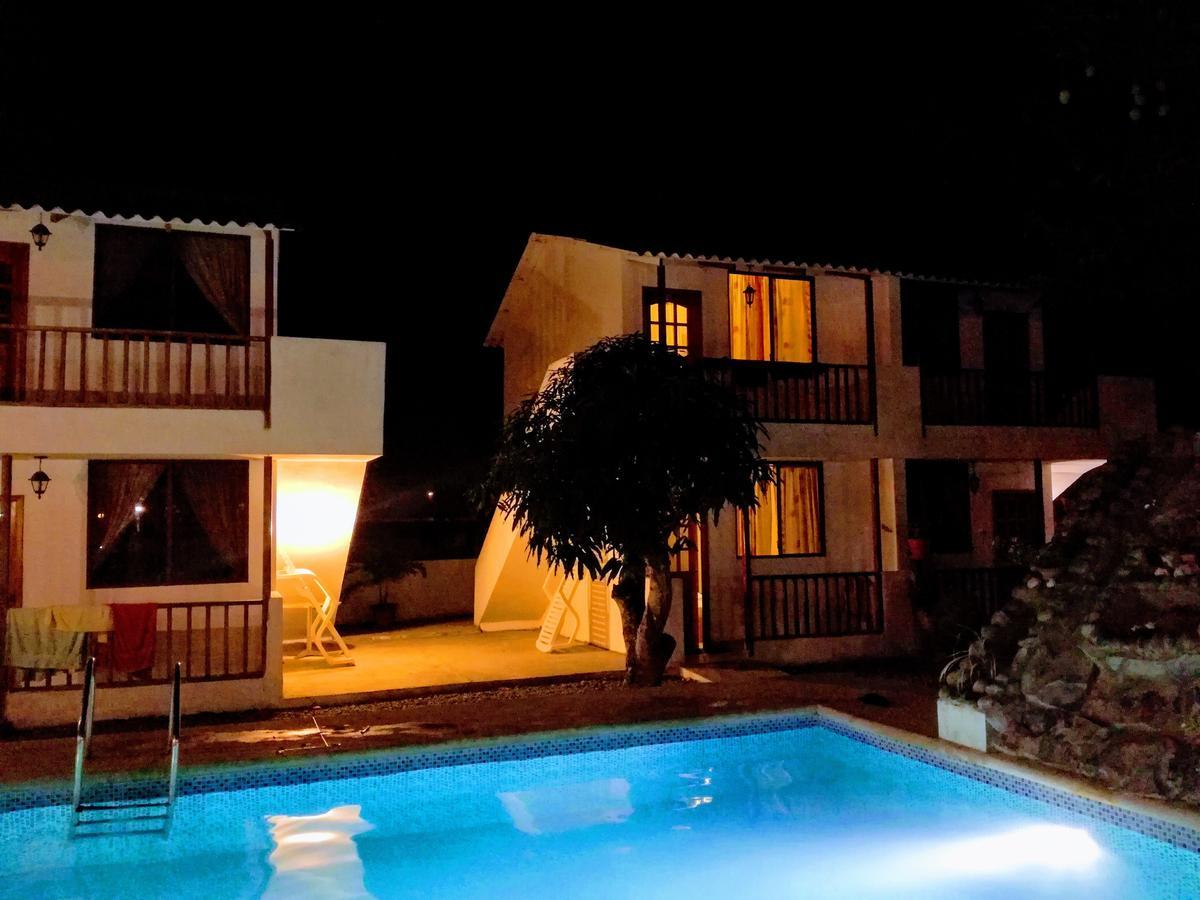 El Galeon Hotel Atacames Kültér fotó